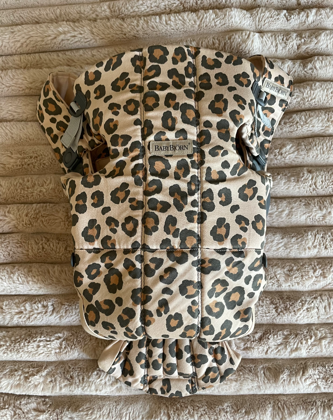 Porte bébé Babybjörn Mini Babybjörn d'occasion, Maison Chaton