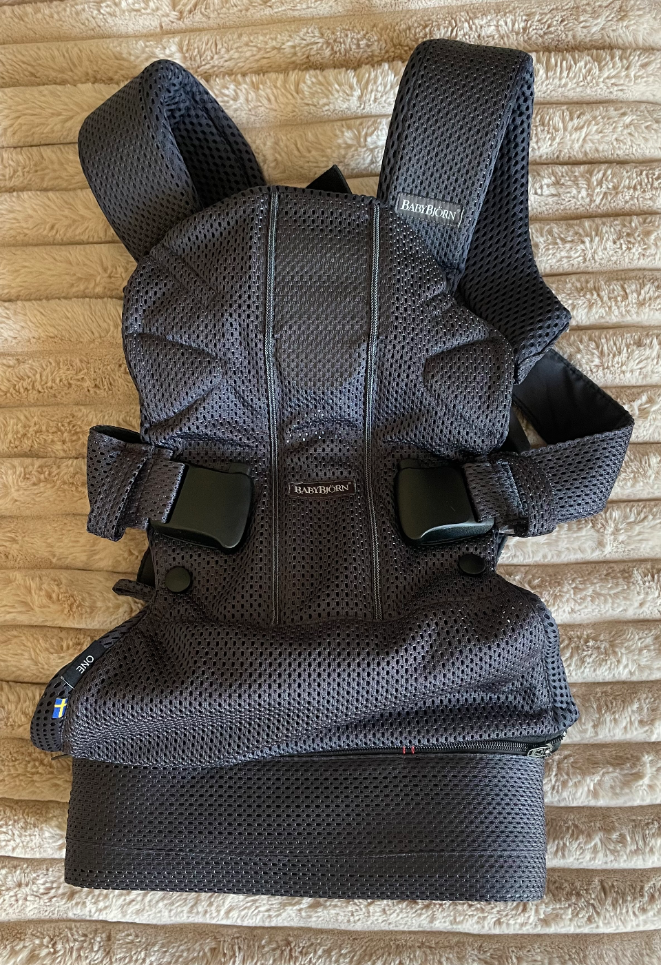 Porte bébé Babybjörn One air Babybjörn  d'occasion, Maison Chaton