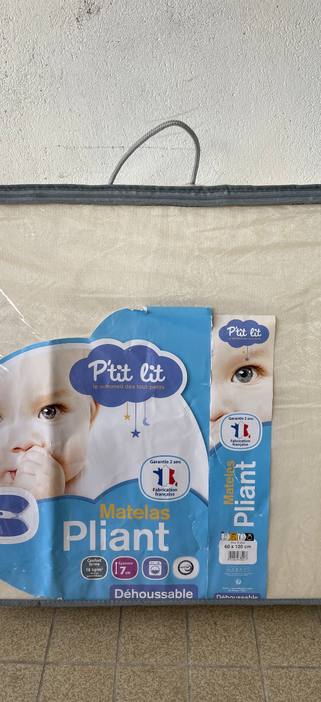 Matelas pour lit parapluie P’tit lit  d'occasion — Maison Chaton